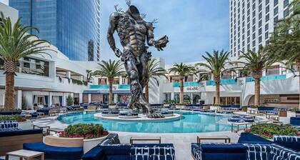 Stunning Strip-view Studio w/ Balcony Access 35308