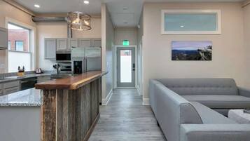 Apartment (2 Bedrooms) | Bahagian dalam