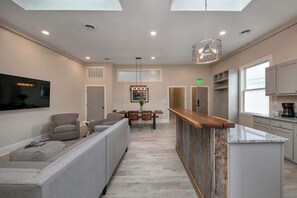 Apartment (2 Bedrooms) | Interior - Light-filled Adventure Loft (Roanoke)