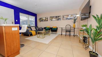 Apartment (1 Bedroom) | Interior