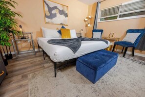 Apartment (1 Bedroom) | Interior - Artsy Getaway With Vibrant Design Flair (Sarasota)