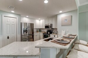 Interior - Elegant Oceanfront Pool Hot Tub at Sanibel Condos (Daytona Beach Shores)