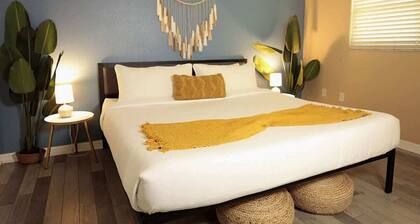 Calm Japandi Retreat With Patio, Near Downtown