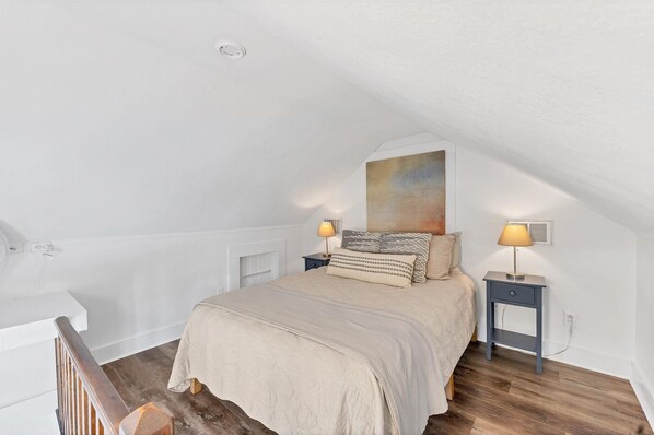 Interior - Tay307-b (Punta Gorda)