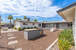 Apartment (2 Bedrooms) | Interior - Fashion Square Apt2 Swvillage Scottsdale 8plex (Scottsdale)