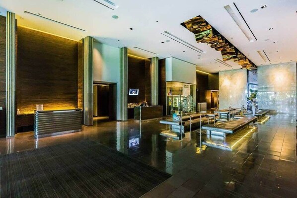 Interior - Beautiful Mountain-views Studio at the Palms 1107 (Las Vegas)