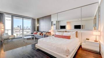 Apartment (0 Bedroom) | Interior