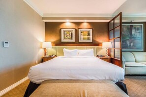 Apartment (0 Bedroom) | Iron/ironing board, bed sheets - MGM 10719 Signature Strip View Studio (Las Vegas)