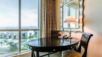 Apartment (0 Bedroom) | Interior