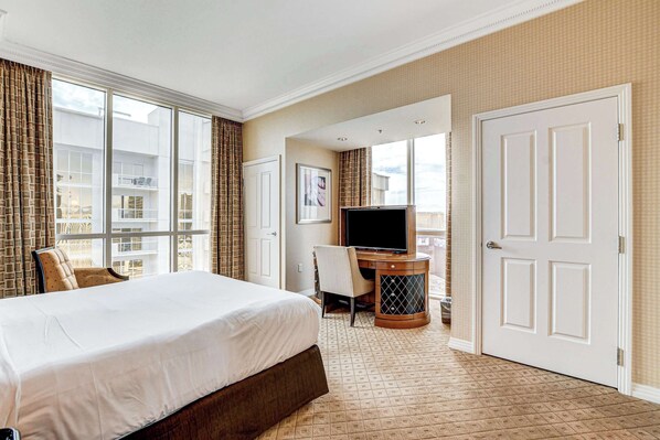 Interior - MGM Balcony 12821 (Las Vegas)