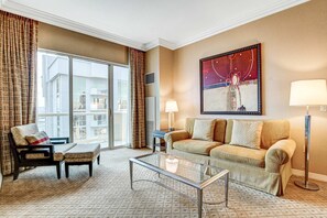 Apartment (1 Bedroom) | Interior - MGM Balcony 12821 (Las Vegas)