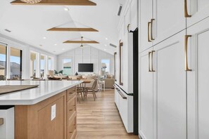 Interior - Opal Pointe by Brunswick Vacation Rentals: Iconic Luxury, Steps from the Sand (Ocean Isle Beach)