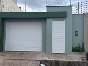 Exterior detail - Comfortable and safe house in the city center. (Santa Luzia)