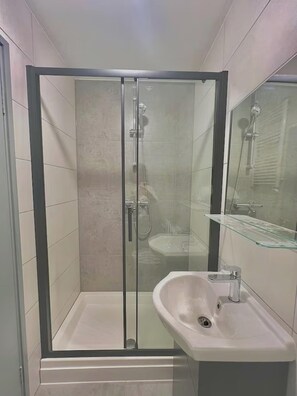Shower, hair dryer - Golders Green Cozy City Studio in London (London)