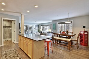 Interior - Killington Center 332 (Killington)