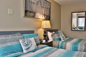 Front of property - Your Perfect Getaway Renovated and Beautifully Decorated Hotel Room Studio (Killington)