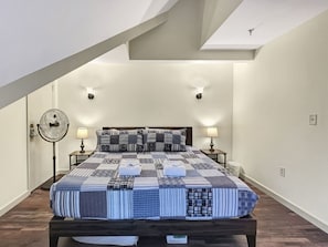 Interior - Mt Green 3-d10 (Killington)