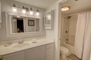 Interior - 115 El Matador (Fort Walton Beach)