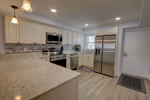 Interior - 461 El Matador (Fort Walton Beach)