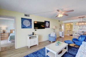Interior - 456 El Matador (Fort Walton Beach)