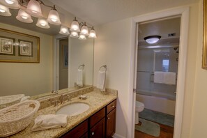 Interior - 362 El Matador (Fort Walton Beach)