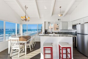 Interior - 1317 S Pacific - Unit A (Oceanside)