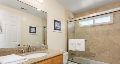 1317 S Pacific - Unit A
