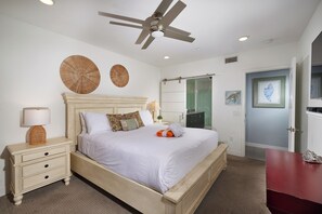 Interior - 700-104 Water Front Condo w AC! (Oceanside)
