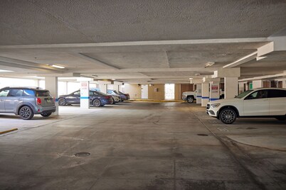 700-104 Water Front Condo w AC!
