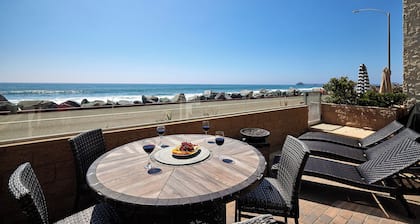 700-104 Water Front Condo w AC!