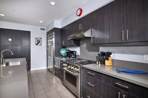 Interior - 700-104 Water Front Condo w AC! (Oceanside)