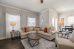 Interior - 2059 Pinnacle Walk Drive, Norcross (Norcross)