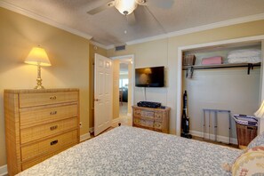 Interior - 466 El Matador (Fort Walton Beach)