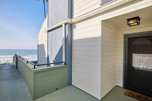 152-4 Coastal Luxury With Panoramic Ocean View