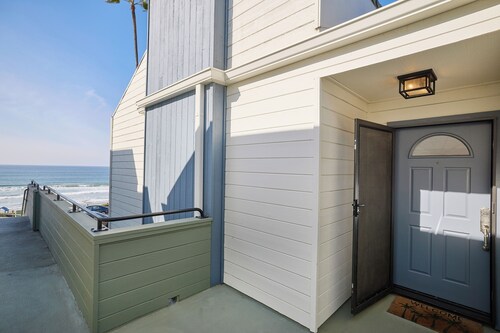 152-4 Coastal Luxury With Panoramic Ocean View