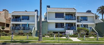 152-6 S Pacific Fantastic Ocean View