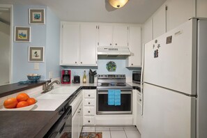 Interior - North Coast Village B212 (Oceanside)