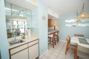 Interior - Sea Castle 8G (North Myrtle Beach)