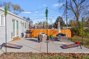 Interior - 508: The Secret Sojourn by JZ Vacation Rentals (O'Fallon)
