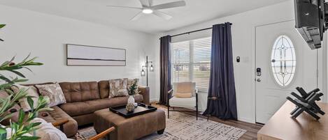 House (3 Bedrooms) | Front of property