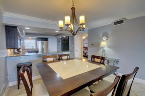 Interior - 341 El Matador (Fort Walton Beach)