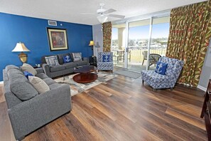 Interior - Yacht Club 2-404 (North Myrtle Beach)