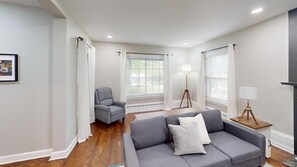 Interior - 1114 Fayetteville Rd SE, Atlanta (Atlanta)