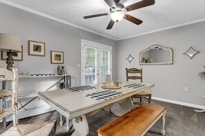 Interior - Grill & Chill Retreat! (Acworth)