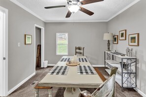 Interior - Grill & Chill Retreat! (Acworth)