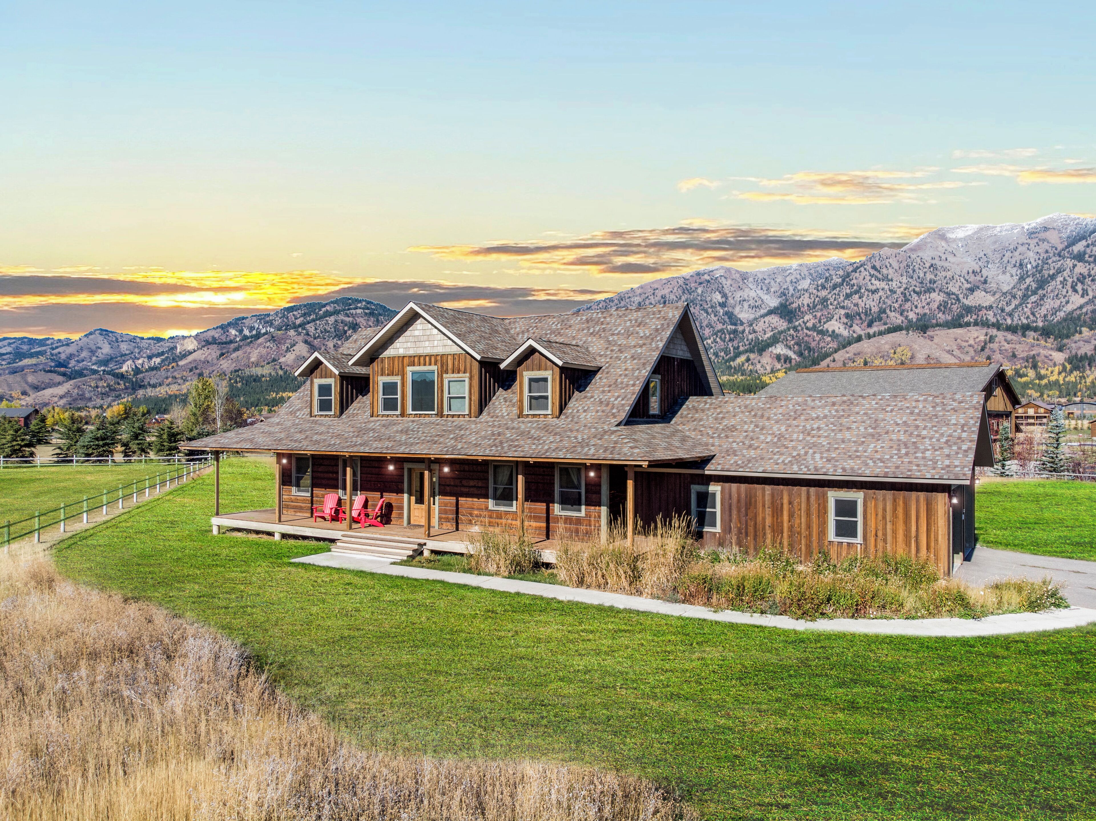 House (4 Bedrooms) | Front of property