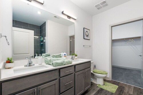 Affordable 2-bedroom, Whitestown