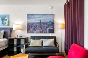 Interior - Studios On 25th by BCA Furnished Apartments Studio 18 F (Atlanta)