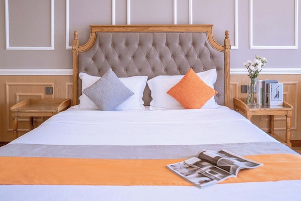 Luxury Double Room | Desk, blackout drapes, soundproofing, free WiFi