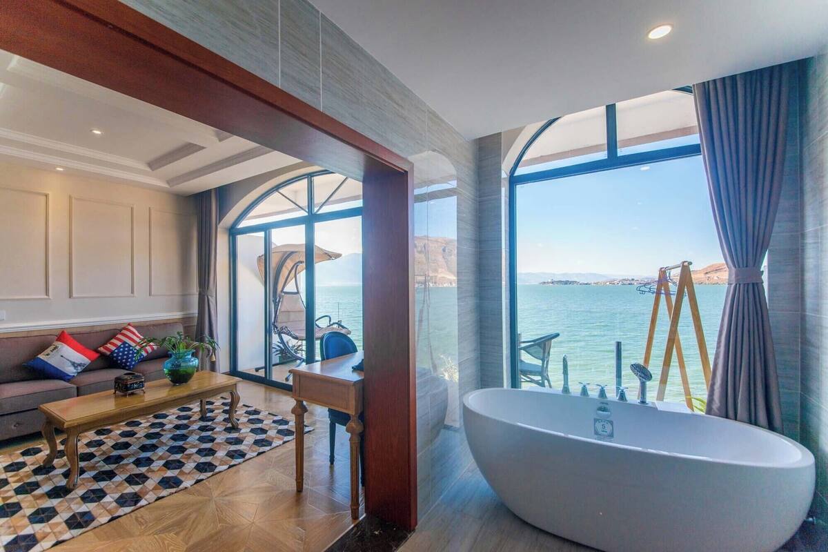 Luxury Double Room | Living area